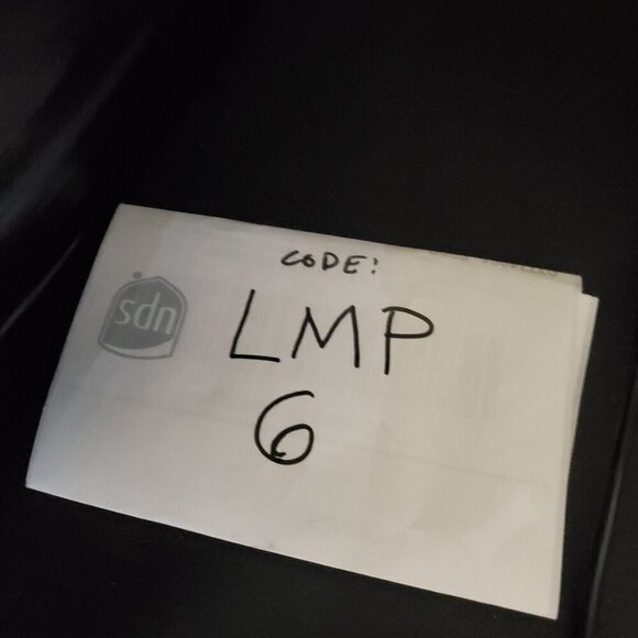 Banana Republic Sequin Neck Top Women Size XS Petite Sleeveless Lightweight Casu - Picture 9 of 9